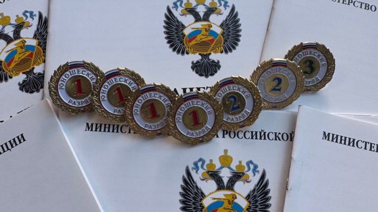Юные чемпионы: воспитанники спортивно-адаптивной школы выполнили нормативы на спортивные разряды!